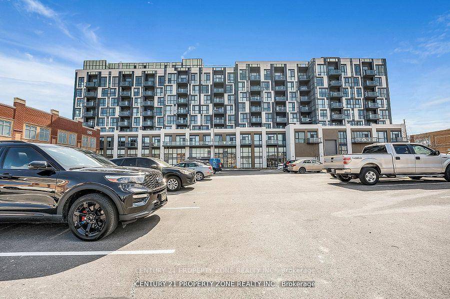 Experience The Allure Of Dunwest Condos' 2 Bedroom Plus 3 Bath Unit, Complete With The Convenience Of Parking And A Locker.