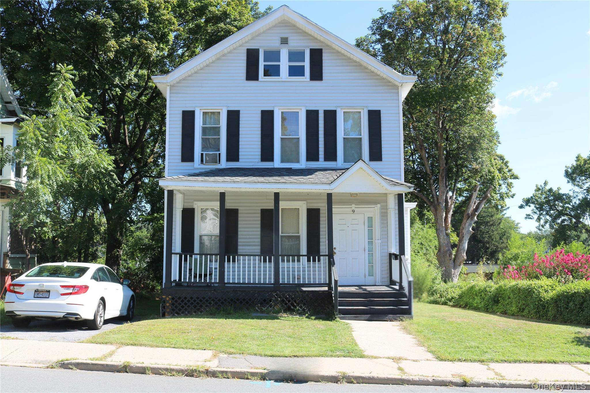 Charming two story home in the heart of Middletown !