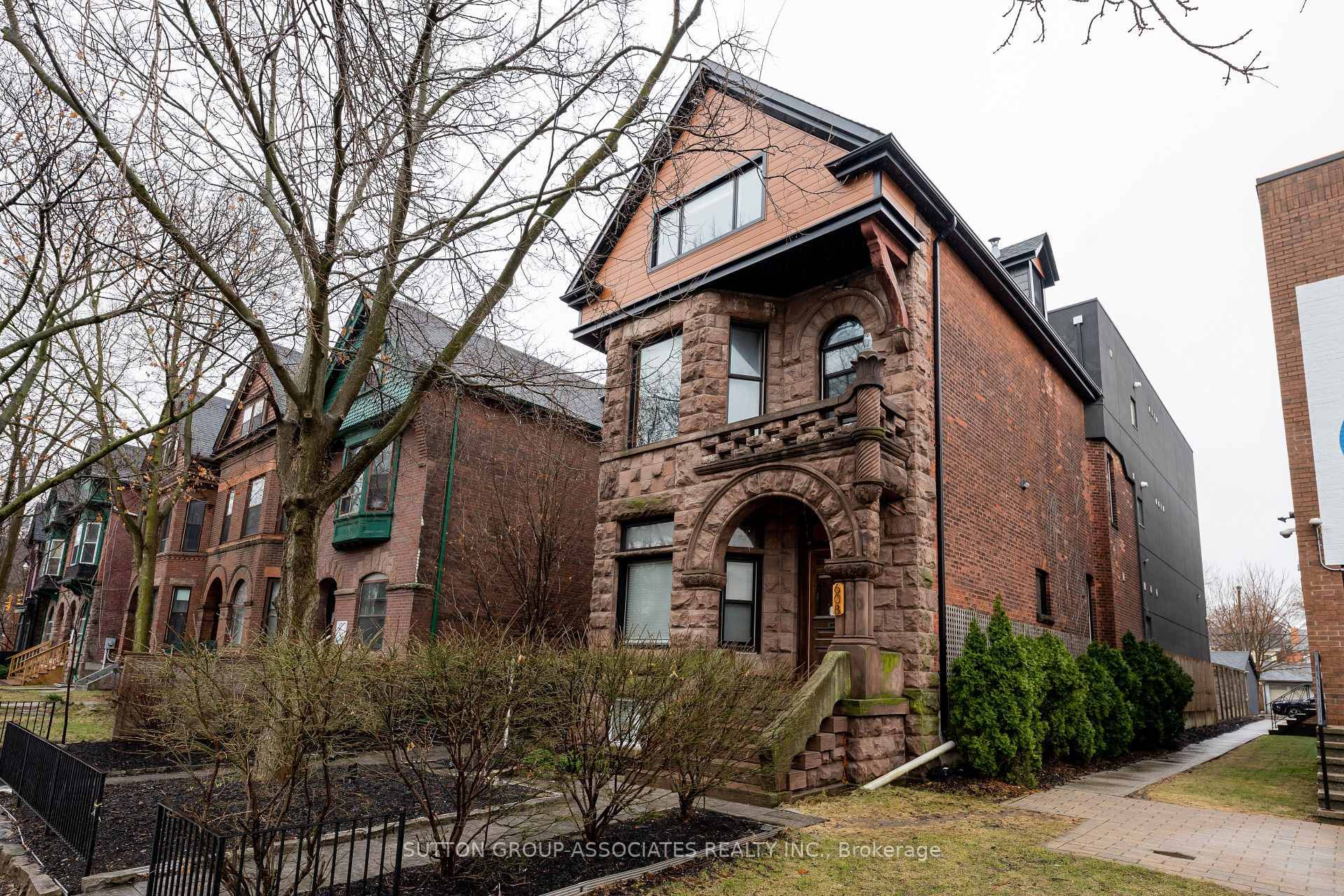 High End Reno in A Prime South Annex Location.