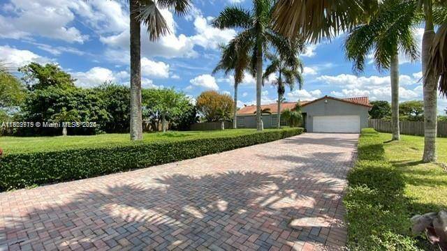 EXCELLENT PROPERTY AT THE RIGHT PRICE, 1.