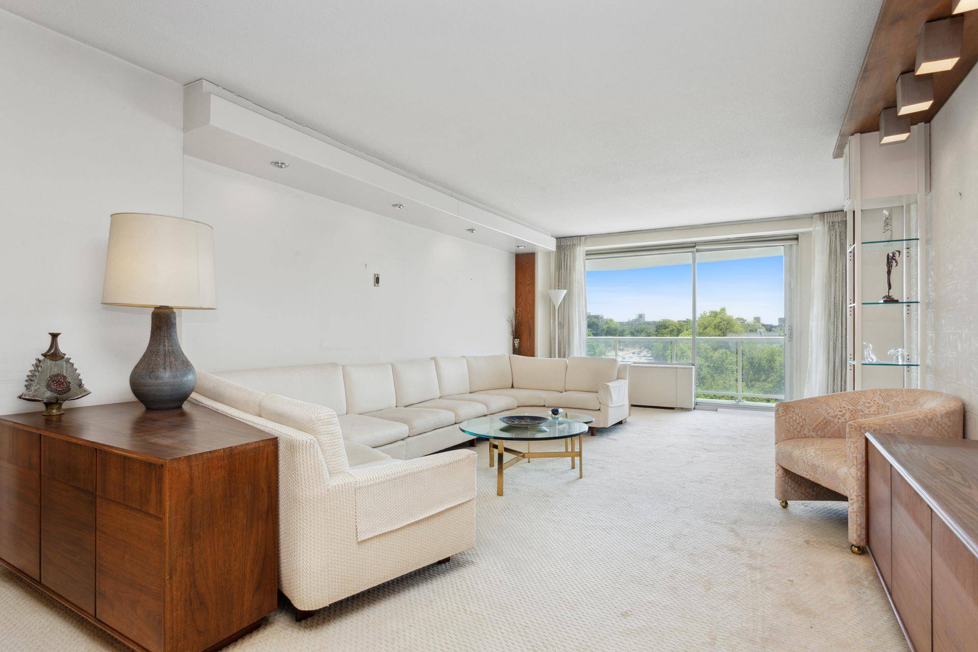 Expansive space plus sparkling sunlight creates a winning 3 bedroom and 3 renovated bath apartment in Riverdale's premiere building, The Whitehall.