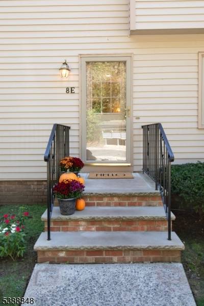 Welcome to this beautifully updated townhouse with 3 bedrooms, 2.
