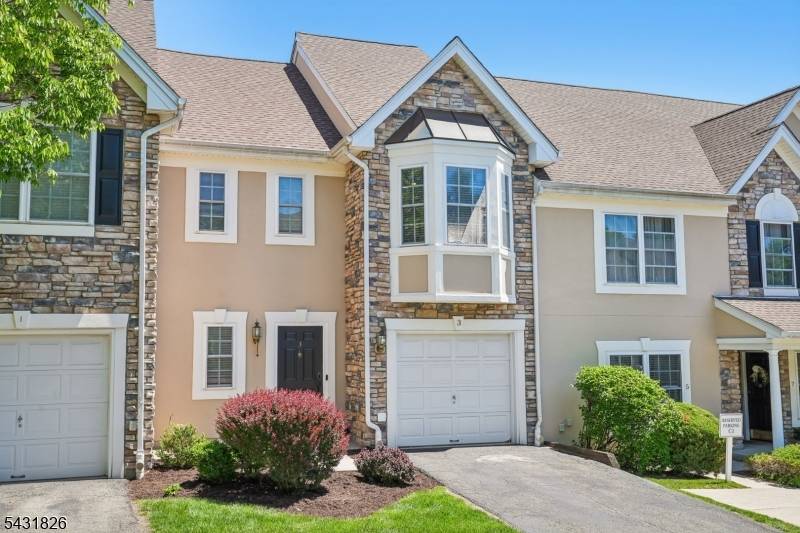 Welcome home to this beautifully maintained 2 bedroom, 2.