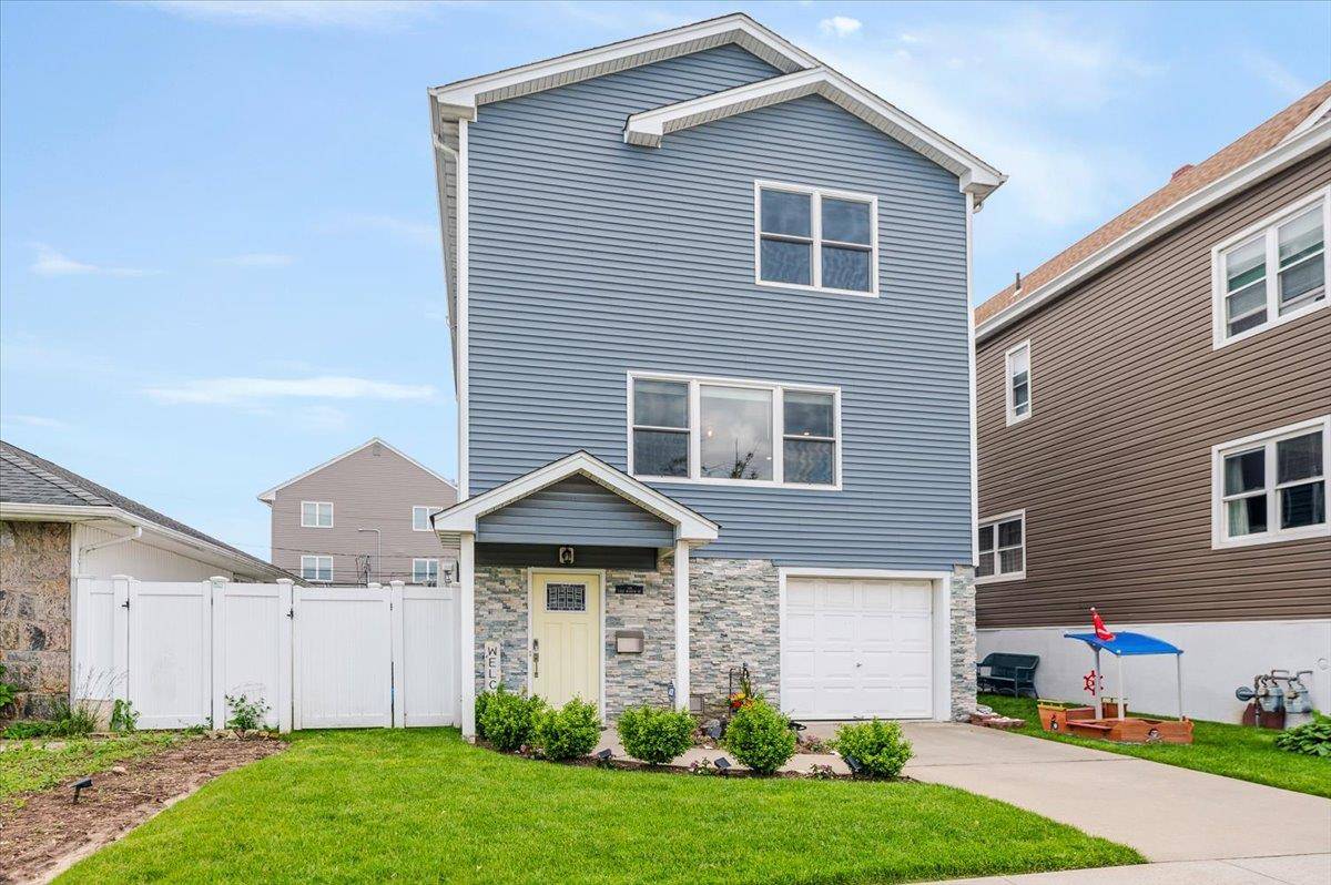 Welcome to this stunning, move in ready home nestled in the heart of Long Beach East neighborhood.