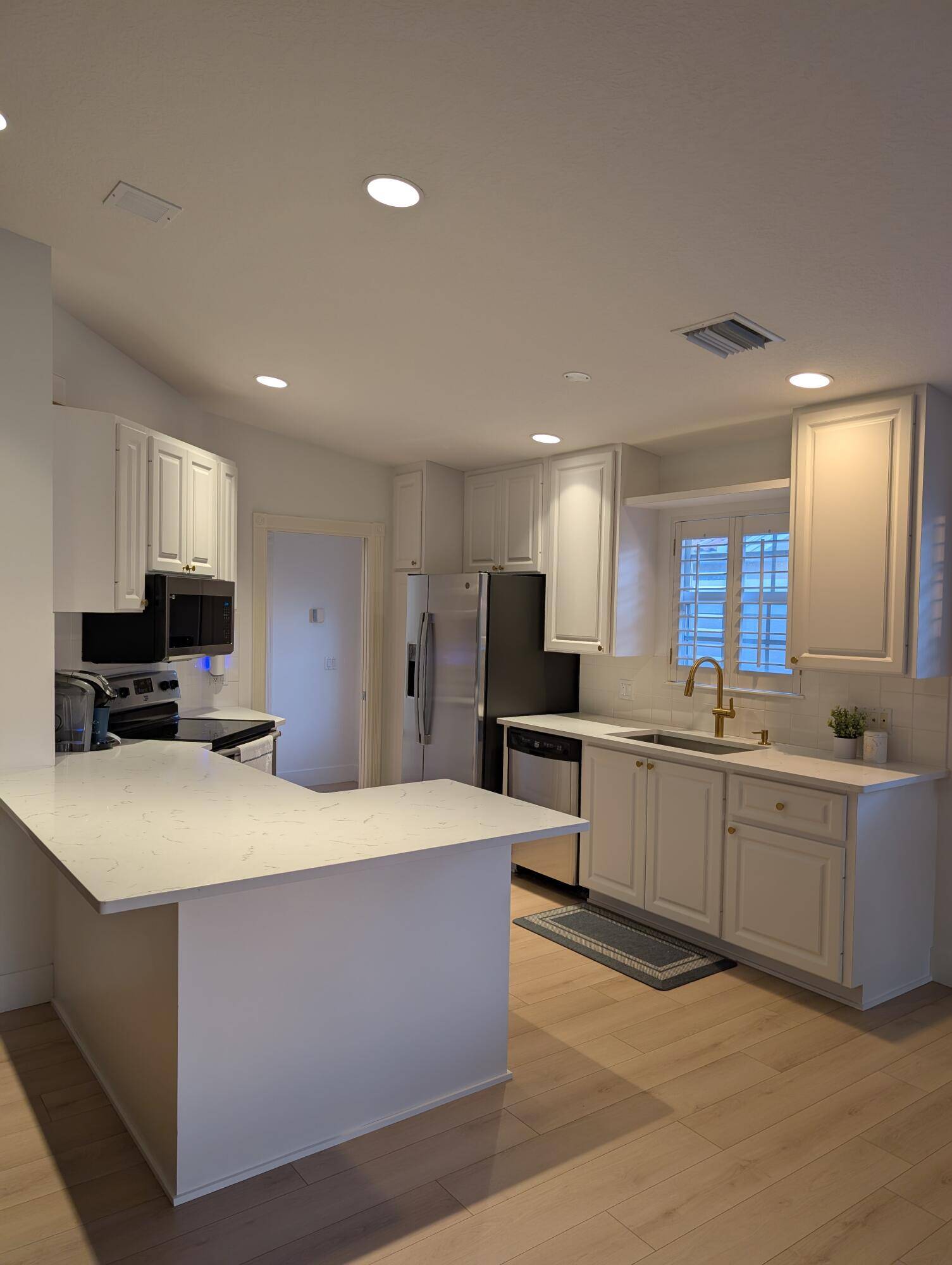 Discover the perfect blend of charm, convenience Light.