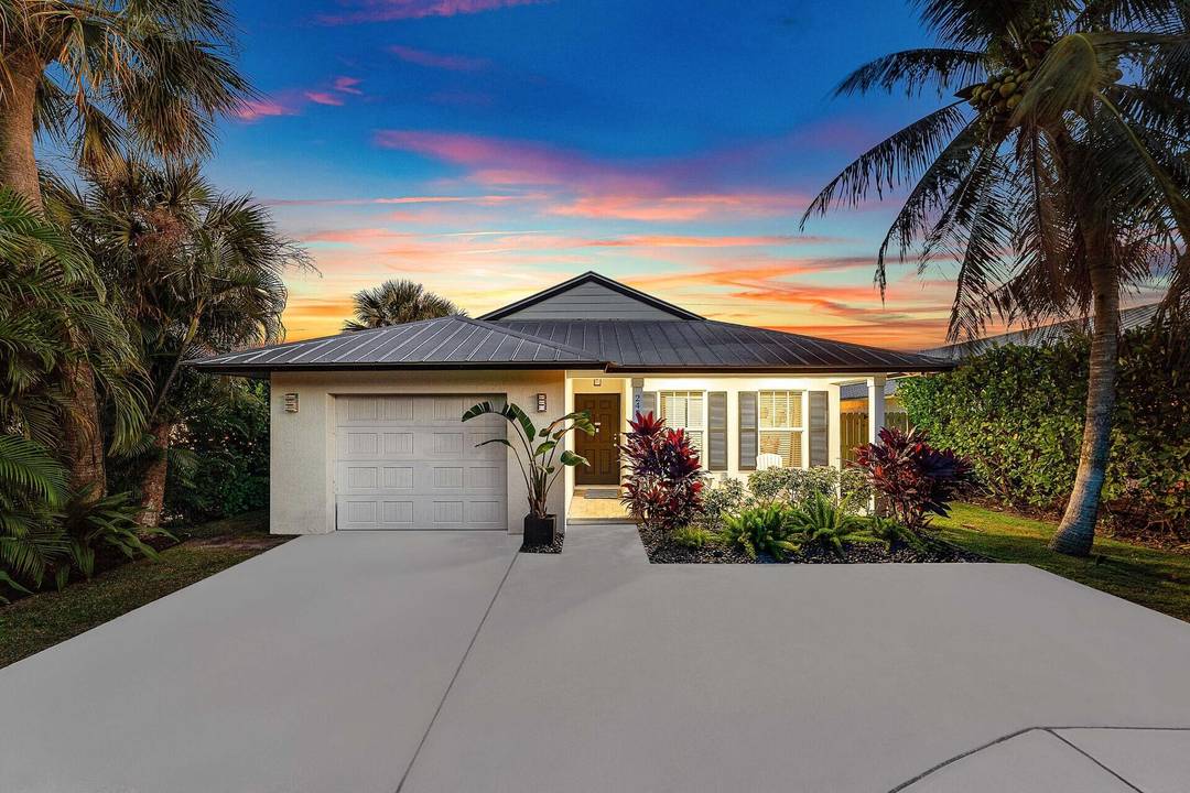 Welcome to 248 NE 9th Street, close to Delray Beach's desirable Lake Ida neighborhood.