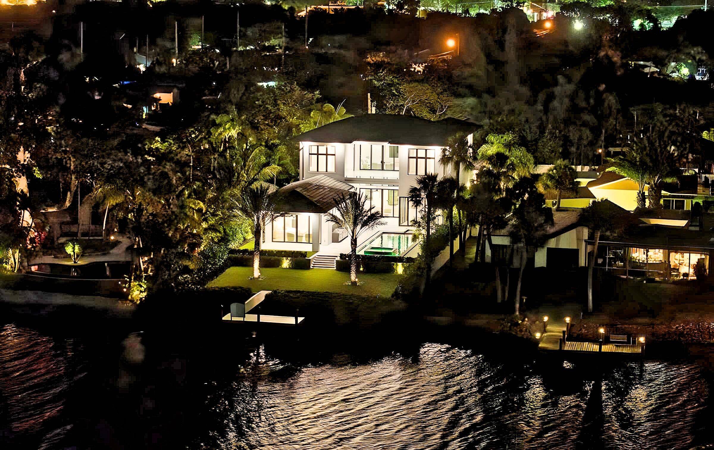 2085 Vitex Lane Single-Family Palm Beach