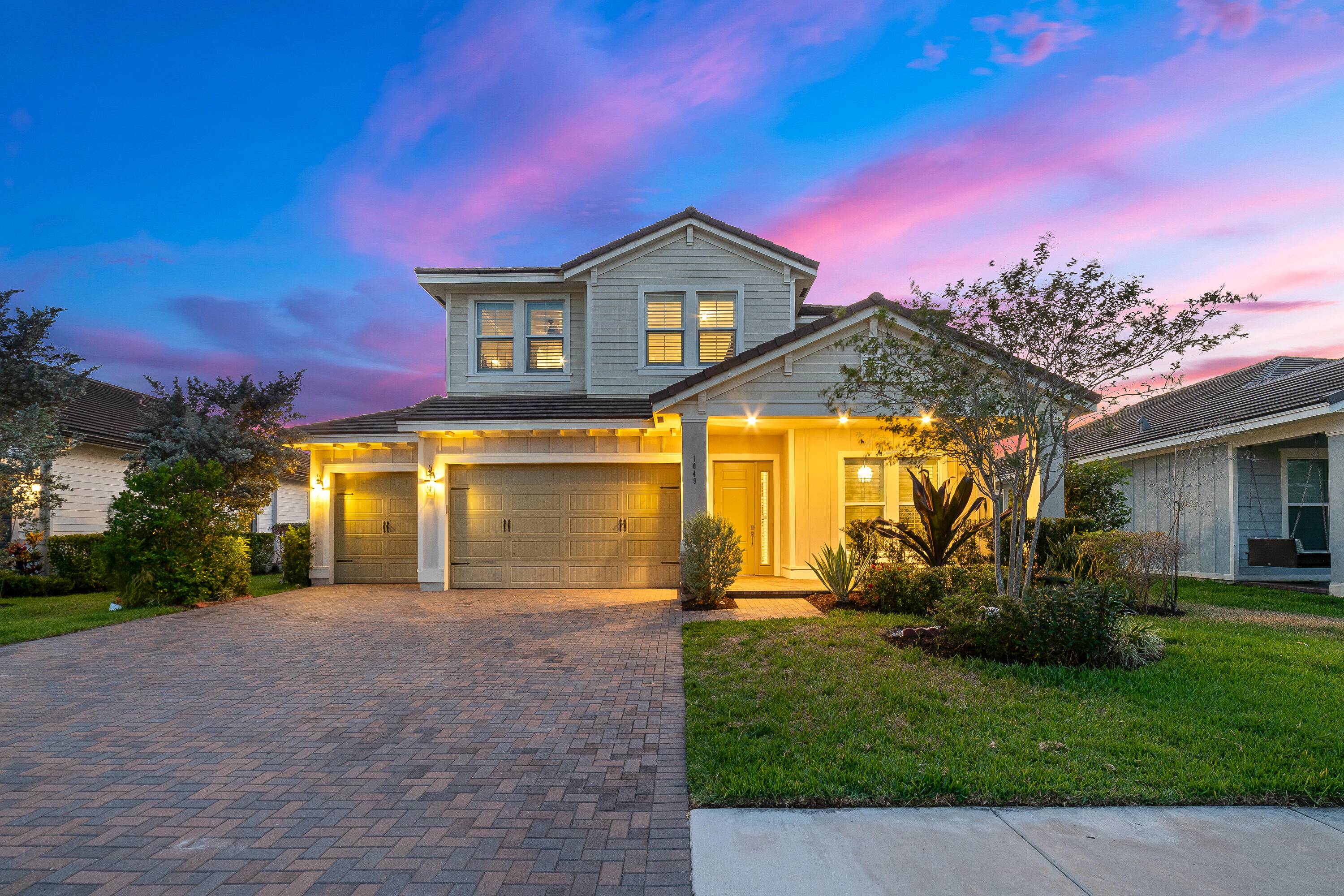 Priced to Sell ! Built in 2018 by Lennar, this gorgeous 4 bedroom PLUS DEN, 4 bathroom, 3 car garage and 6 car driveway home with a POOL, is nestled ...