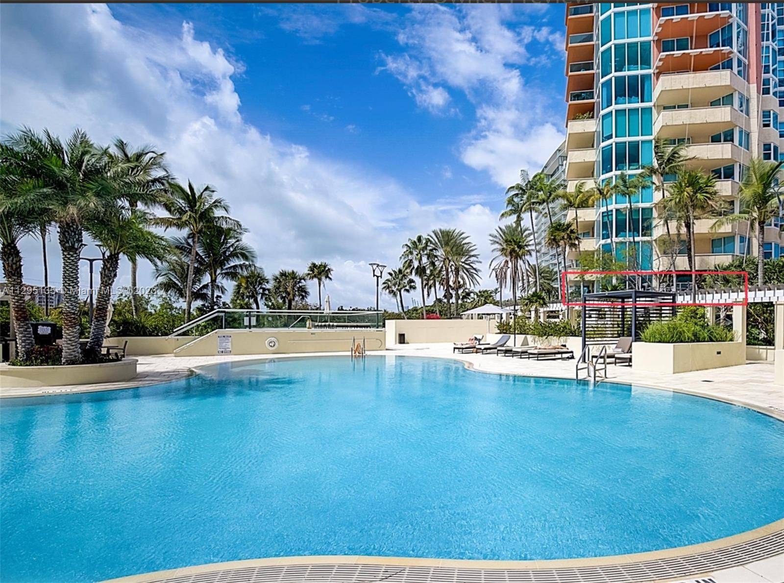 Welcome to Portofino. Located in the most prestigious enclave in Miami Beach's South of Fifth neighborhood.