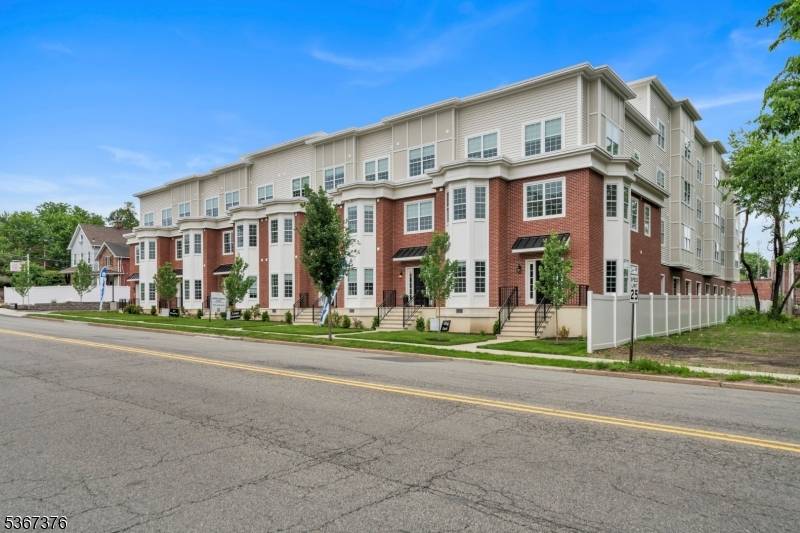 Welcome to Cannon House, Where Luxury Meets Lifestyle in desirable Morristown.
