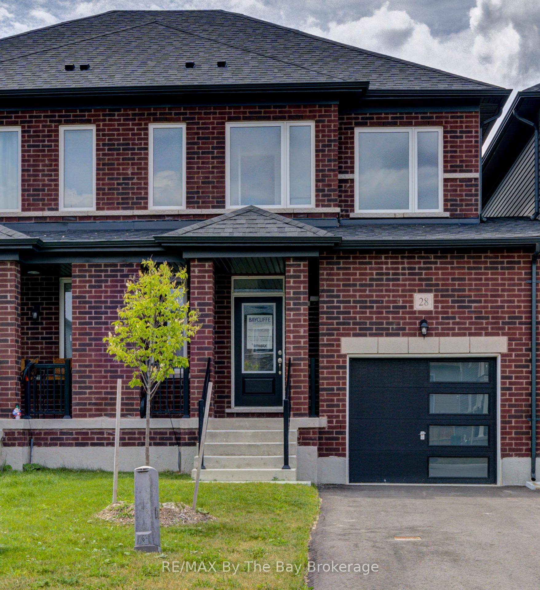 Welcome to 28 Amber Drive in the Villas of Upper Wasaga a beautifully finished Amber Model by Baycliffe Communities offering 1734 sq ft of thoughtfully designed living space.