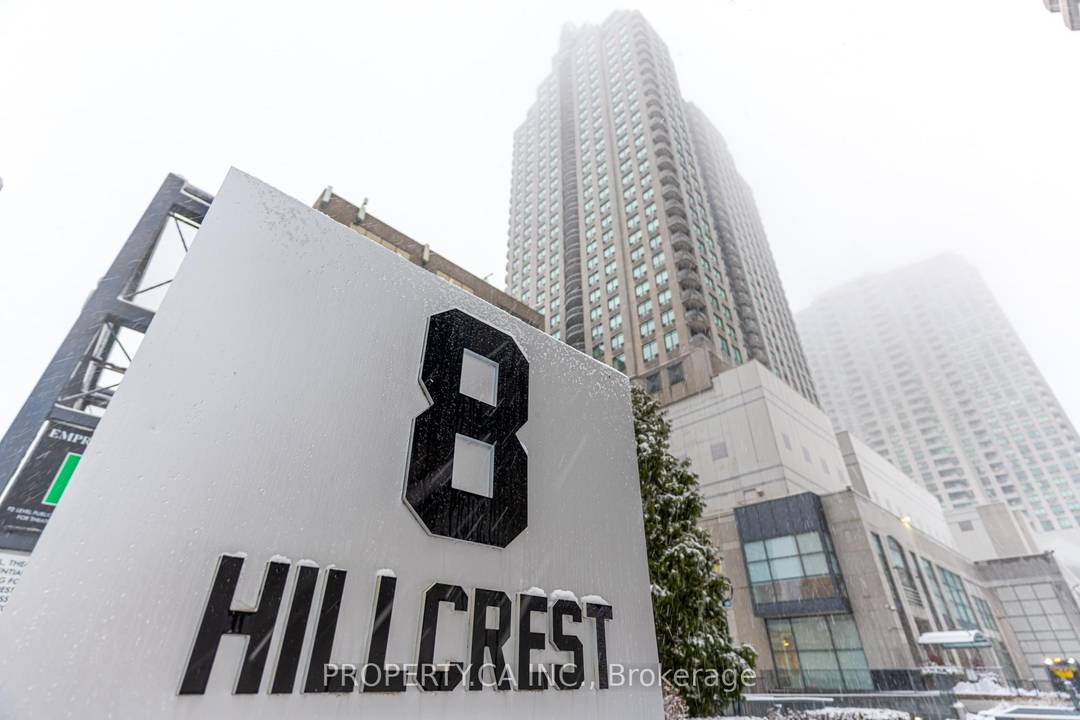 Welcome To The Pinnacle At Empress Walk In The Heart Of North York.