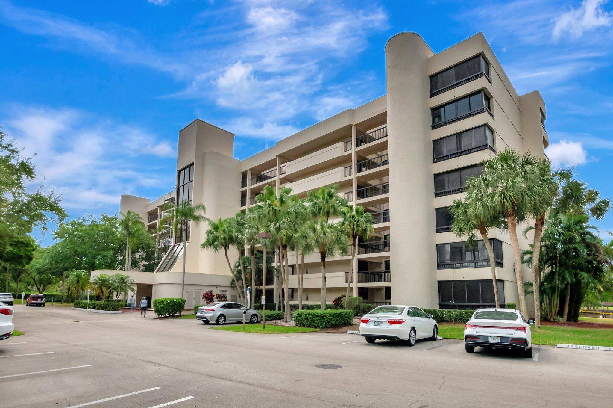 Welcome to your new home in sunny Boca Raton !