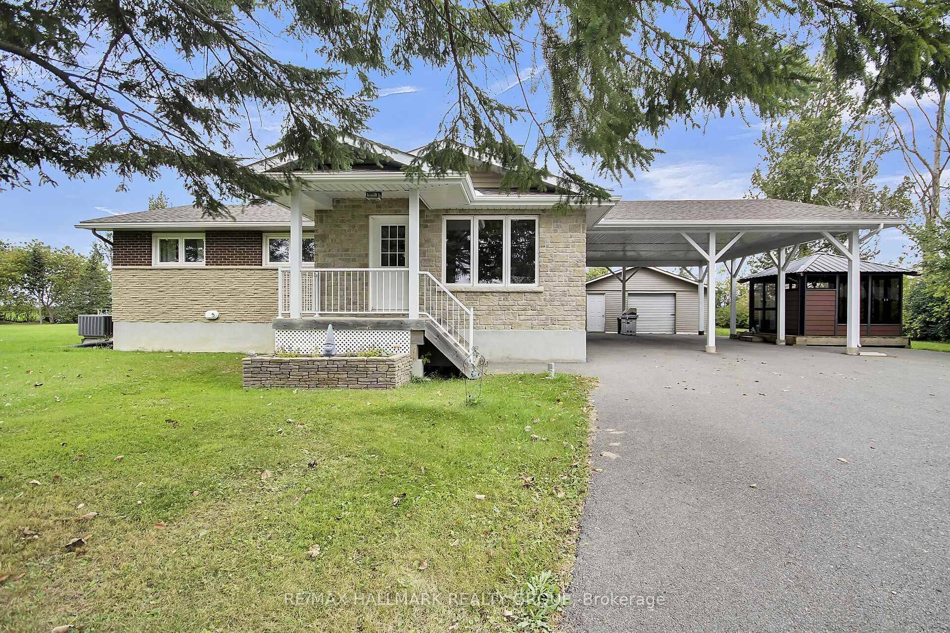 Welcome to this charming bungalow nestled on a spacious lot 0.
