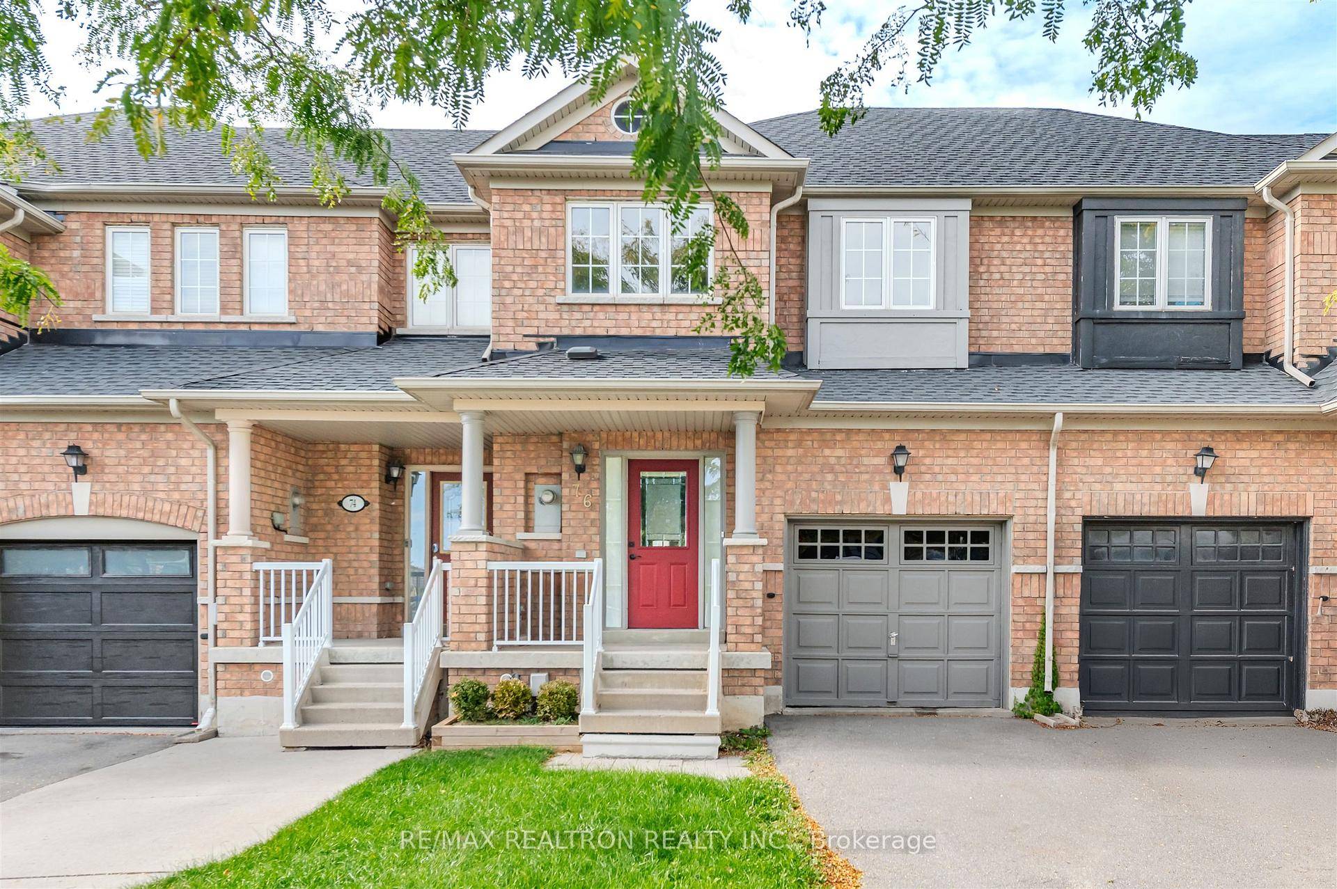 Welcome To 76 Argento Crescent !