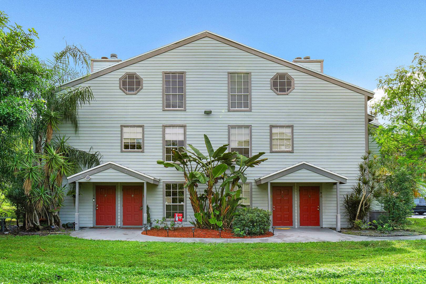 Heatherwood is a community of 80 condominium units located in the heart of Boca Raton, FL.