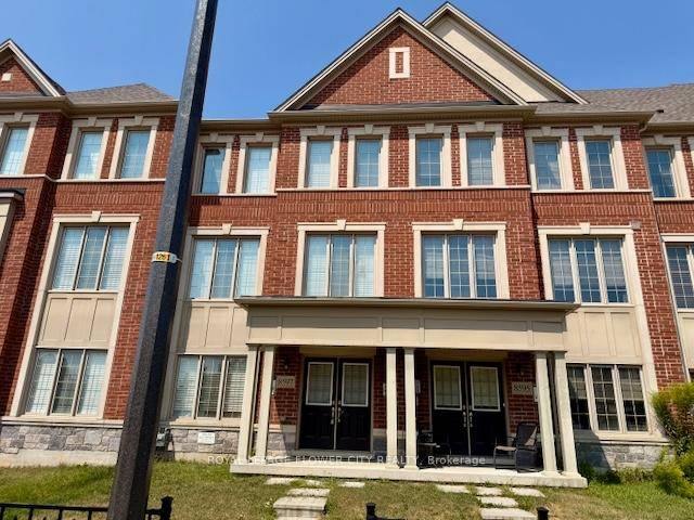 Luxury townhome in Bram West with double door entry, 9ft ceilings on 2nd floor, open concept kitchen with quartz countertops, stainless steel appliances amp ; walkout to deck.