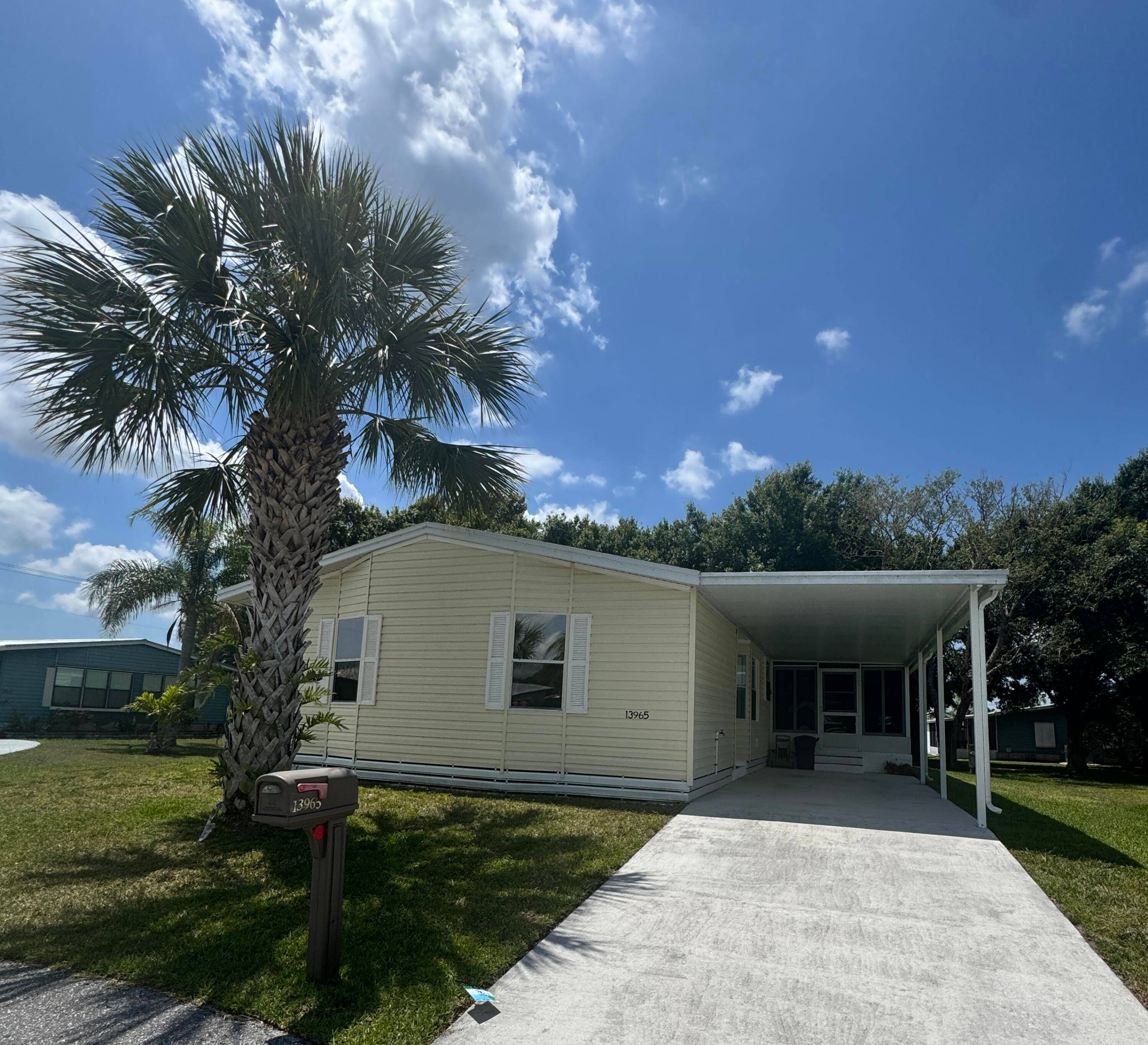 Lovely 2 bedroom 2 bath home.