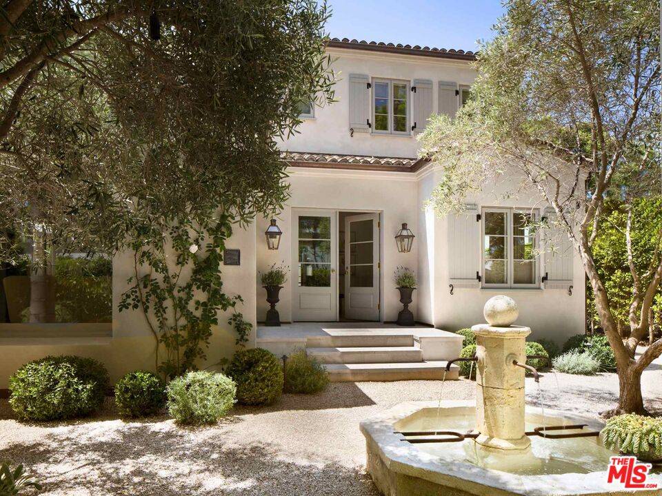 419   Huntley Dr 4BR Beverly Grove La