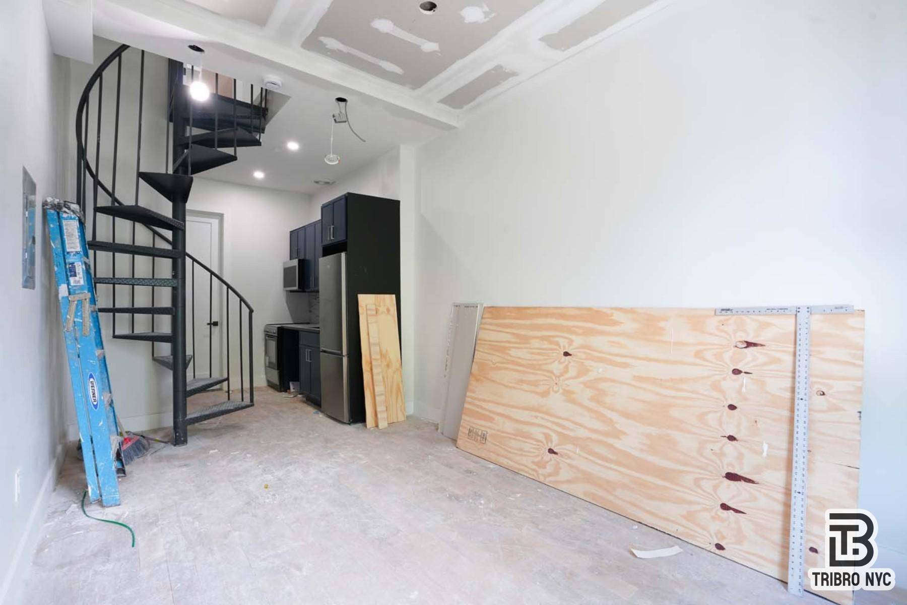 Prime Williamsburg Living Designer 1BR 2BA with Private Roof DeckThis isnt just an apartmentits your personal escape in the heart of Williamsburg.