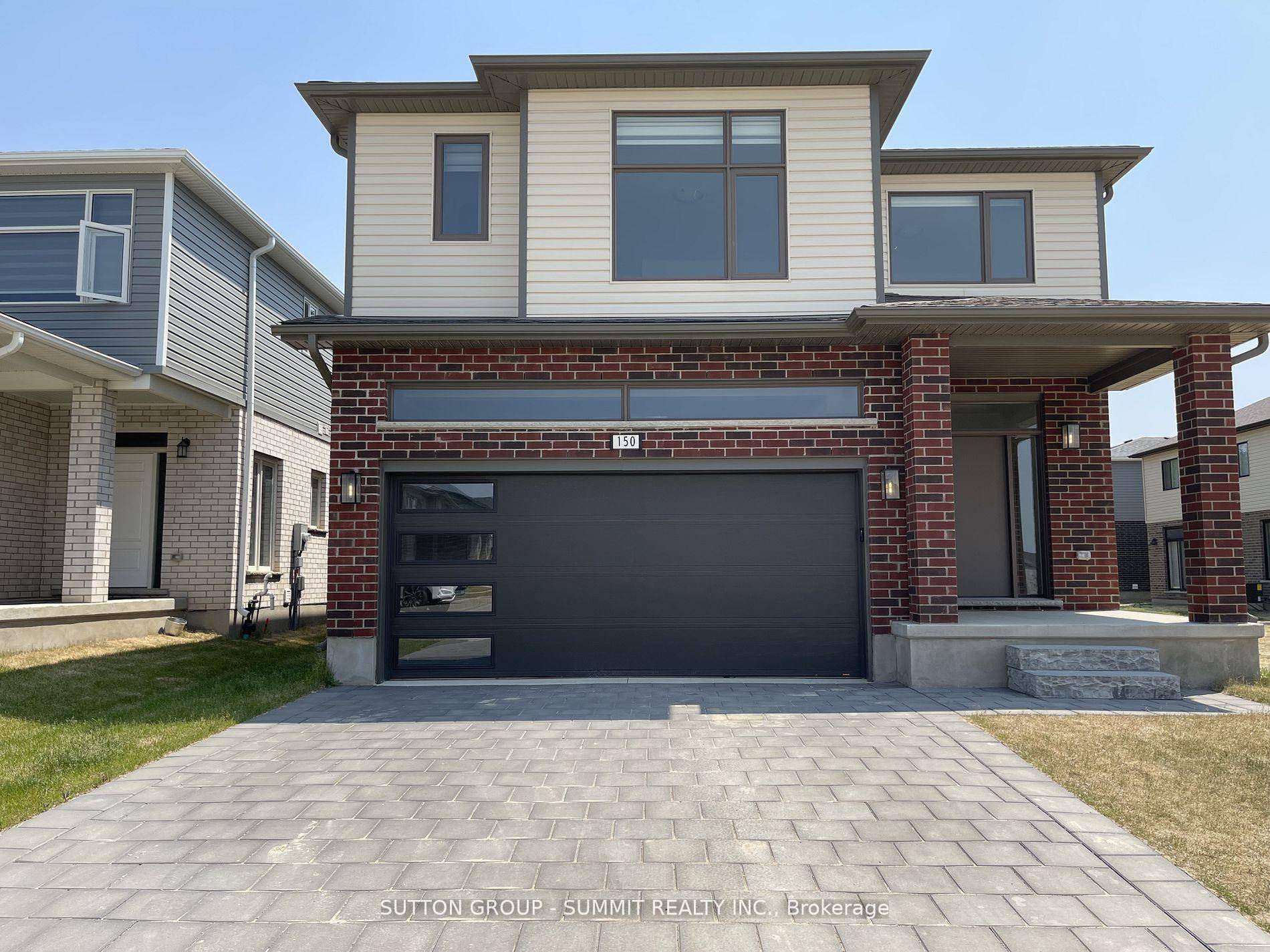 Immaculate ! Detached House Entire Property 4 Bed amp ; 3 Washroom, Available On Rent In A Most Sought After Neighborhood.