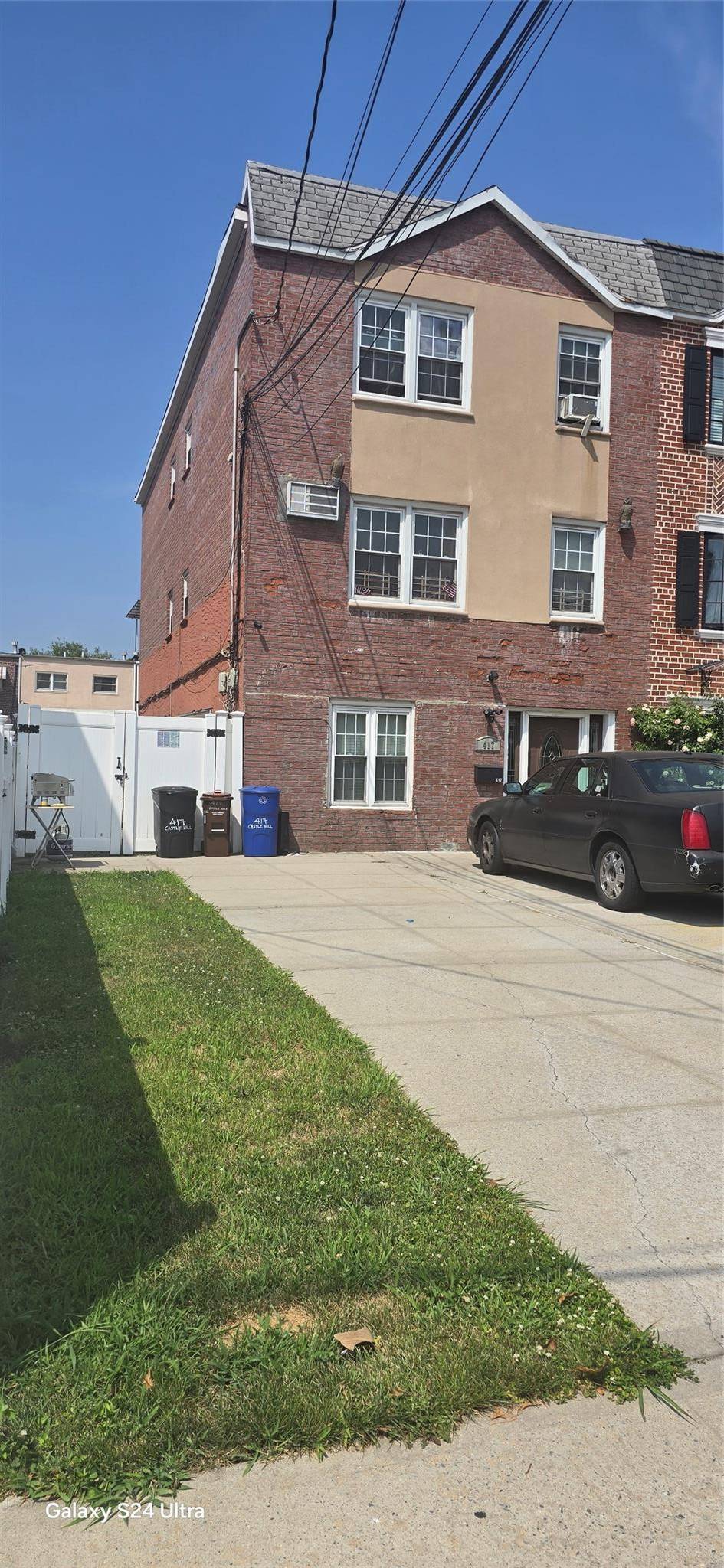 Castle Hill Area of the Bronx, great opportunity to own a large and bright 2 family Brick semi detached, features 2 large apartments with 3 Bedrooms and 3 Bedrooms unit, ...