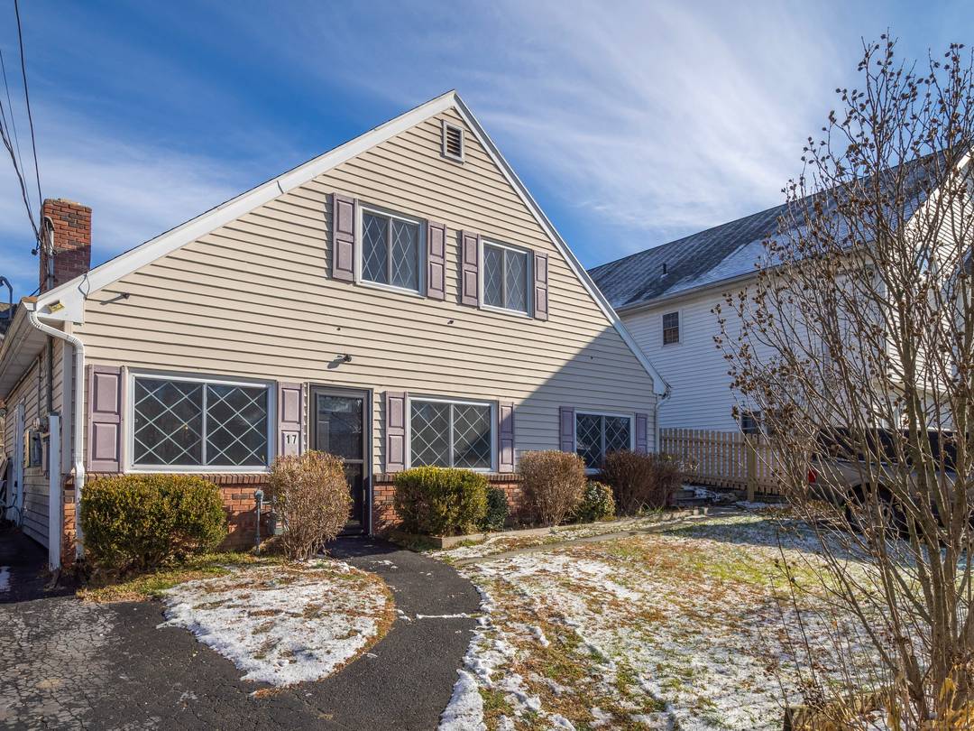 SELLER IS REQUESTING HIGHEST AND BEST OFFERS BY TUESDAY 12 9 AT NOON Property is a legal 5 bedroom multi family dwelling but could also be a wonderful single family ...