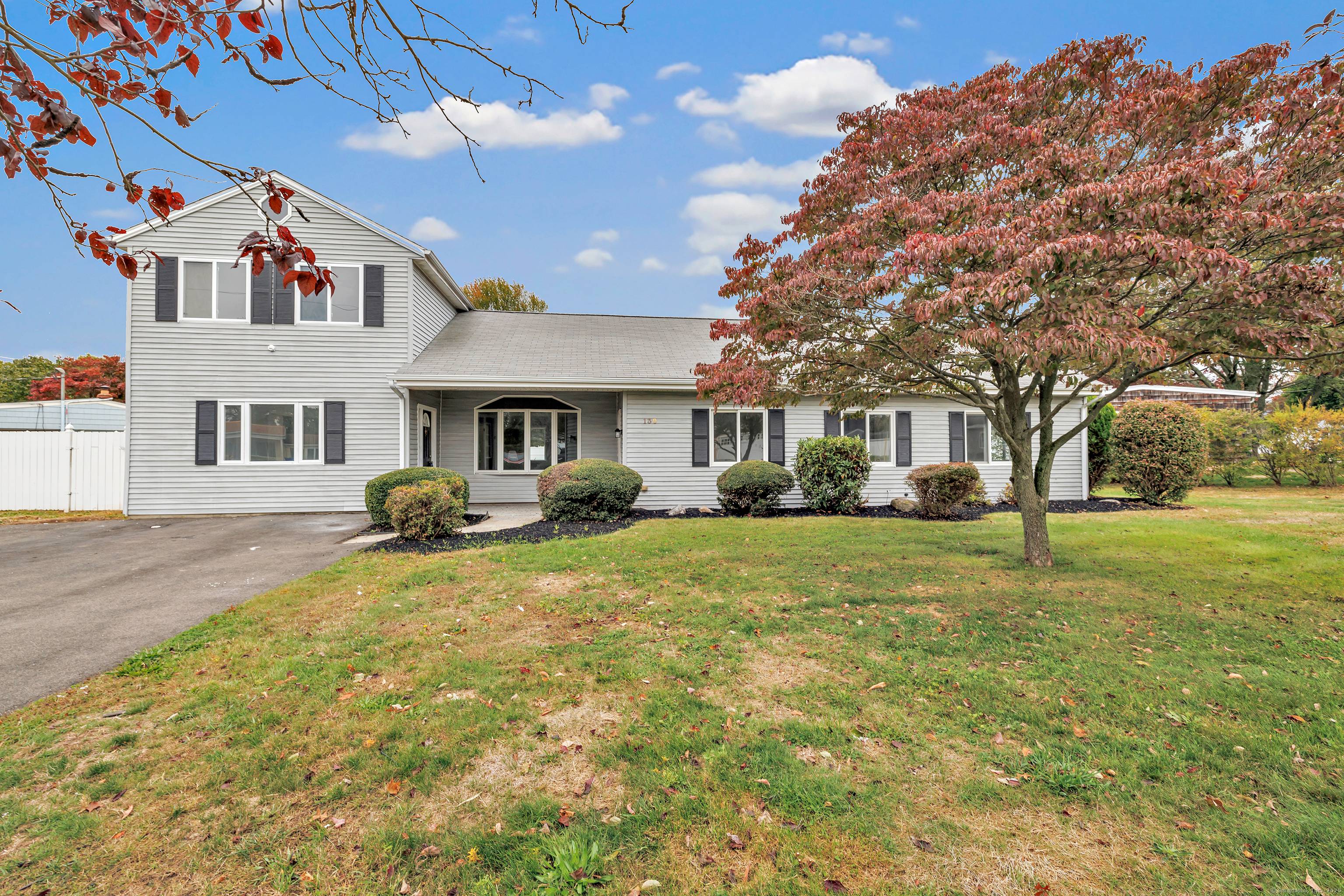 Highest and Best Offers to be submitted by 5 00pm Tuesday October 21st Beautifully Remodeled Home with Over 2, 500 Square Feet Prime Location Near Metro North.