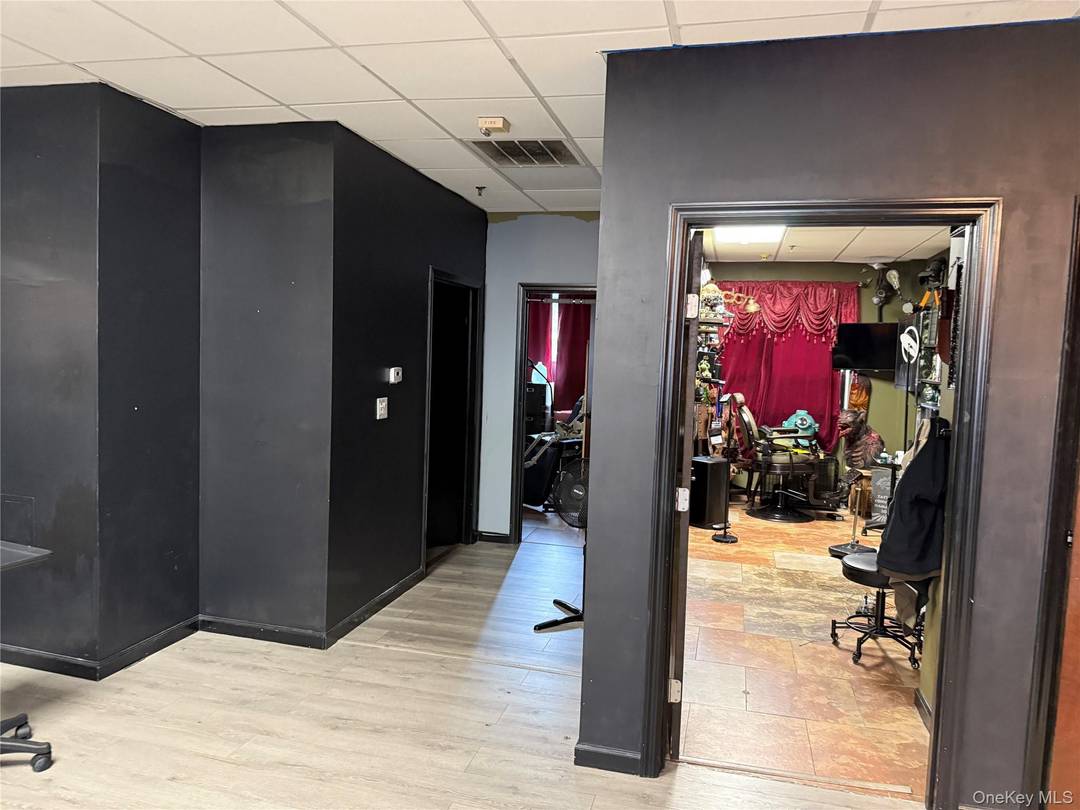 1800 sq ft office space available for lease.