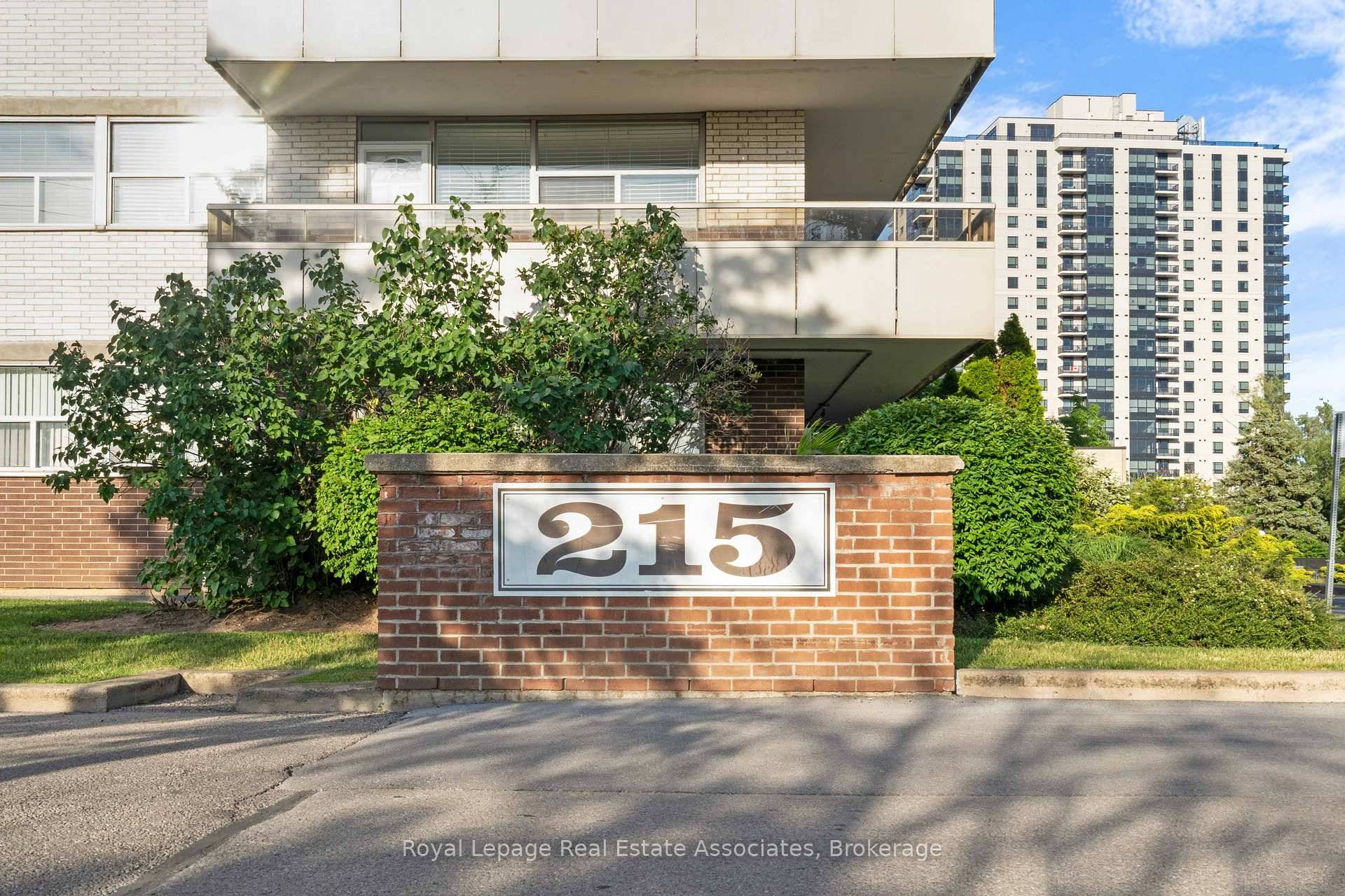 Newly Renovated Large Condo Perfect for First Time Buyers or Students !