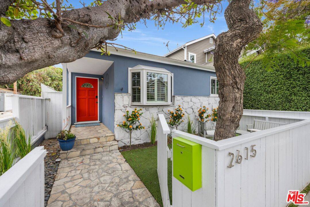 2615   Beach Ave 3BR Marina Del Rey La