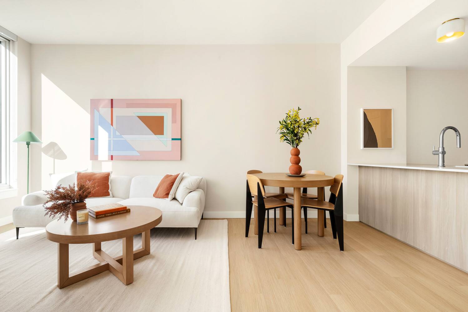 Elegance finds its form at Chelsea Canvas.