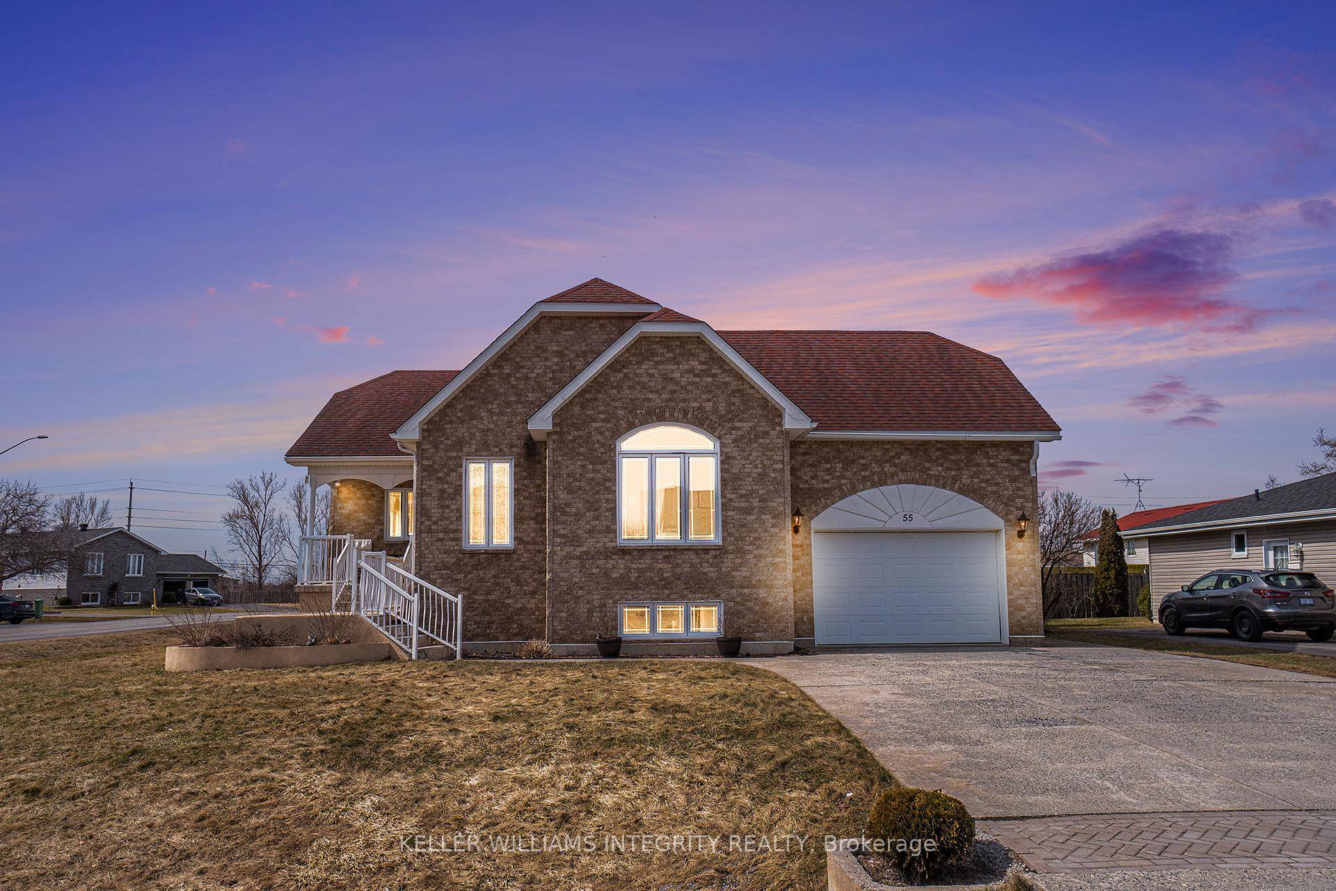 Welcome to 55 Rowan Drive, a custom built ALL BRICK executive home with IN LAW with separate entrance to the basement on a prime CORNER LOT in one of Morrisburg's ...