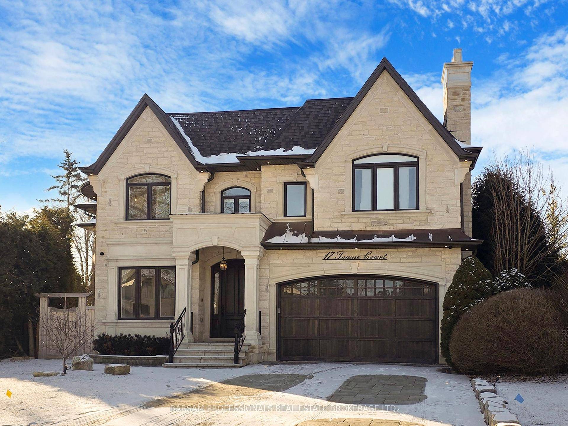 Best of the Best ! Spectacular 5 1 bedroom custom built mansion showcasing the pinnacle of luxury finishes, nestled on a picturesque cul de sac in the prestigious Old Unionville ...