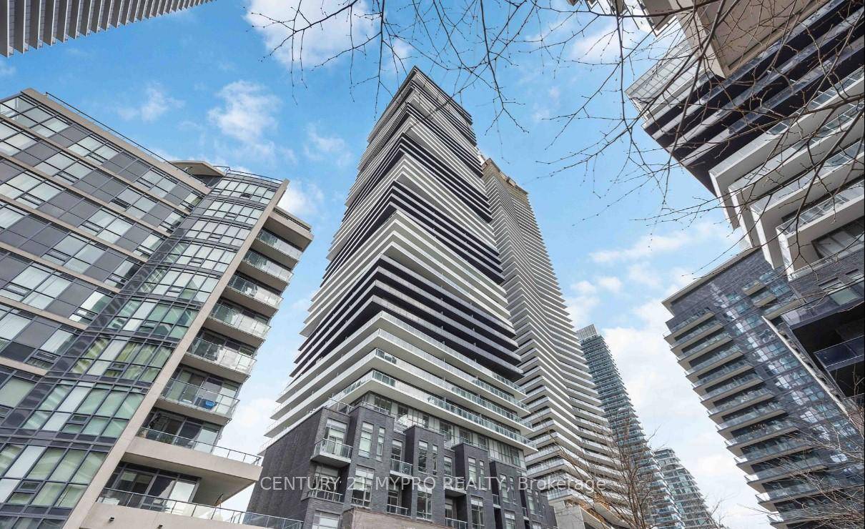 Gorgeous 1 Den At Coveted Lagos On The Waterfront with Spectacular Unobstructed Lake Views !