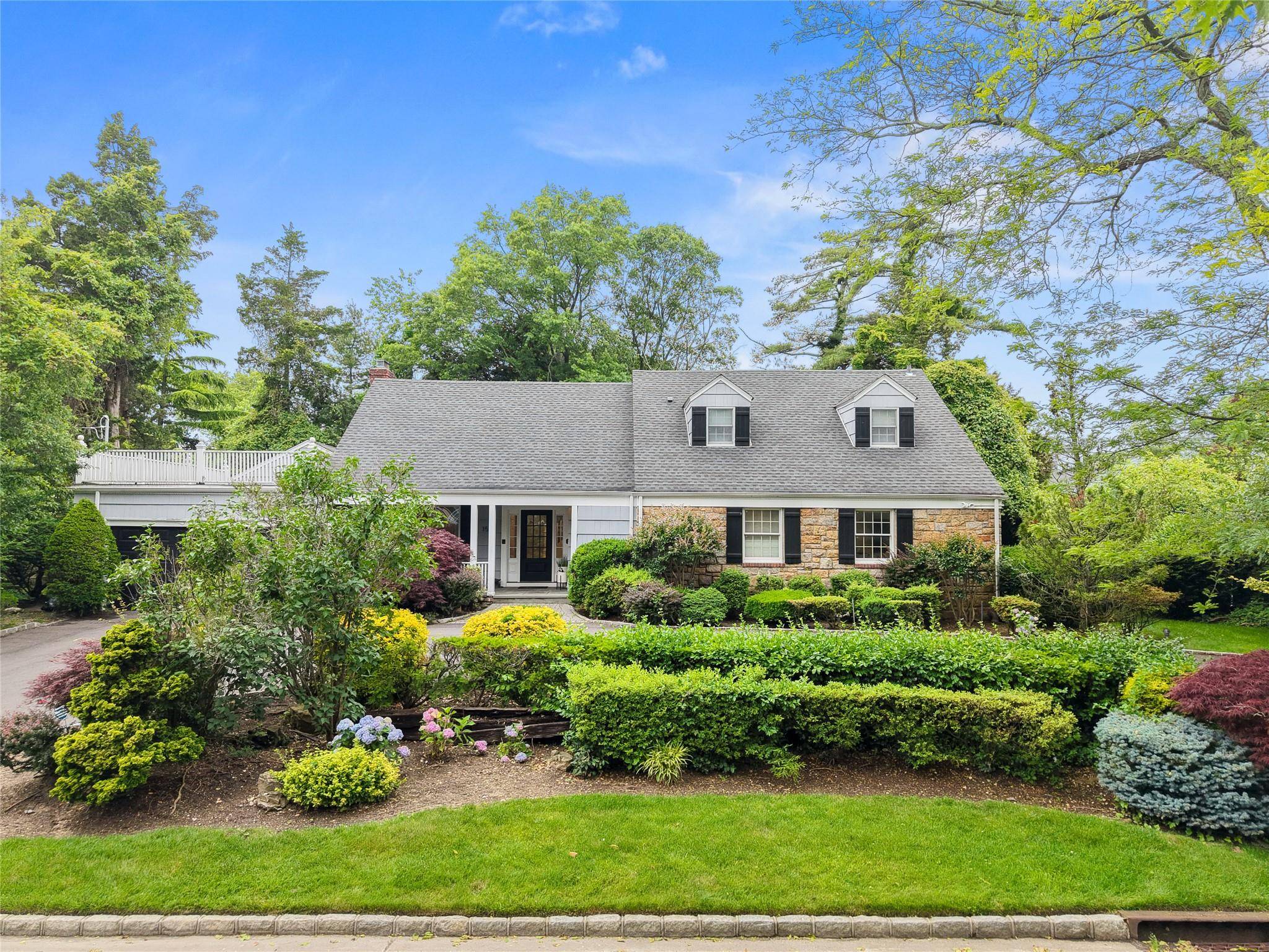 Welcome to 156 Lefferts Road, a beautifully residence nestled in one of Woodmere s most desirable neighborhoods.