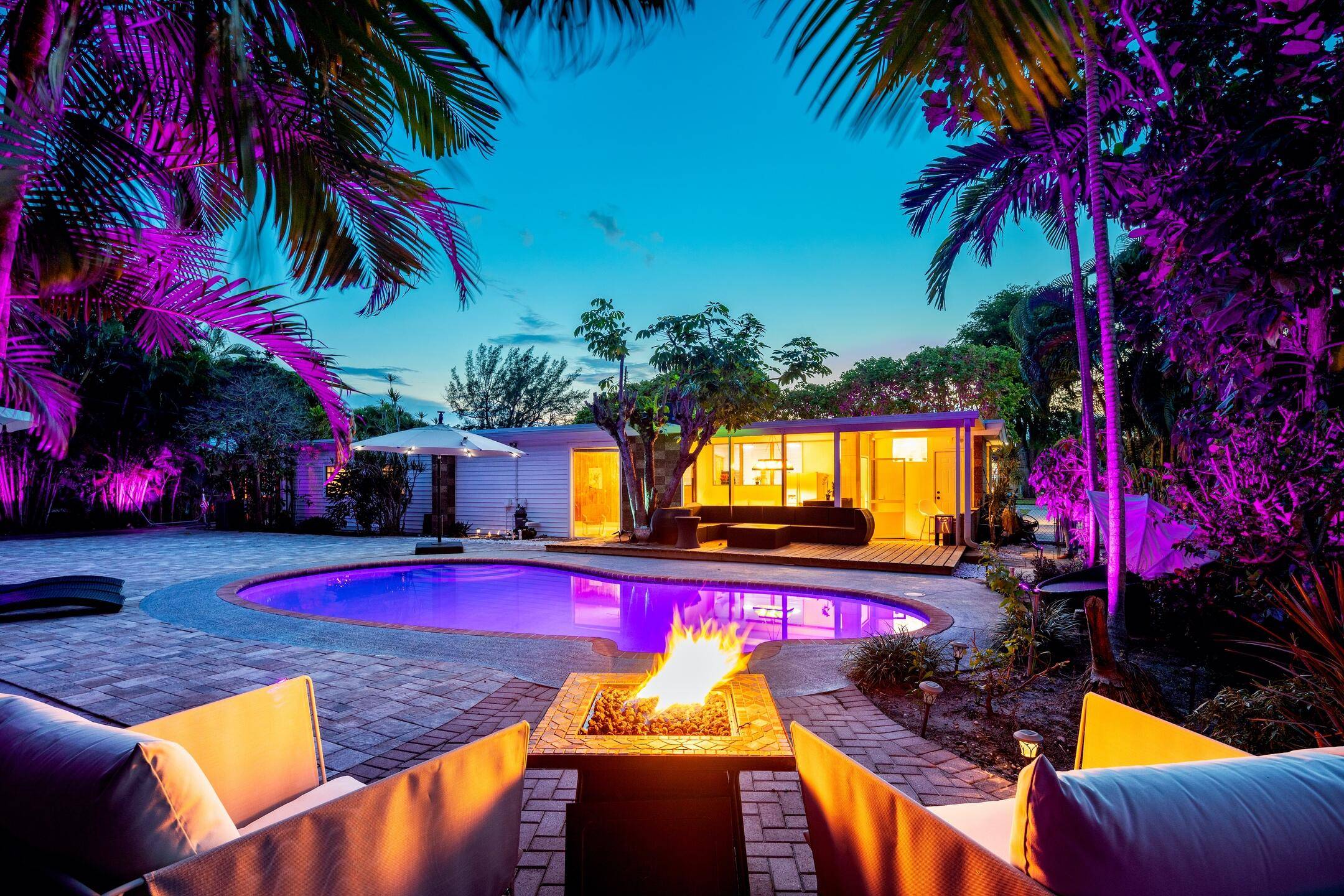 Your family oasis in West Palm Beach !