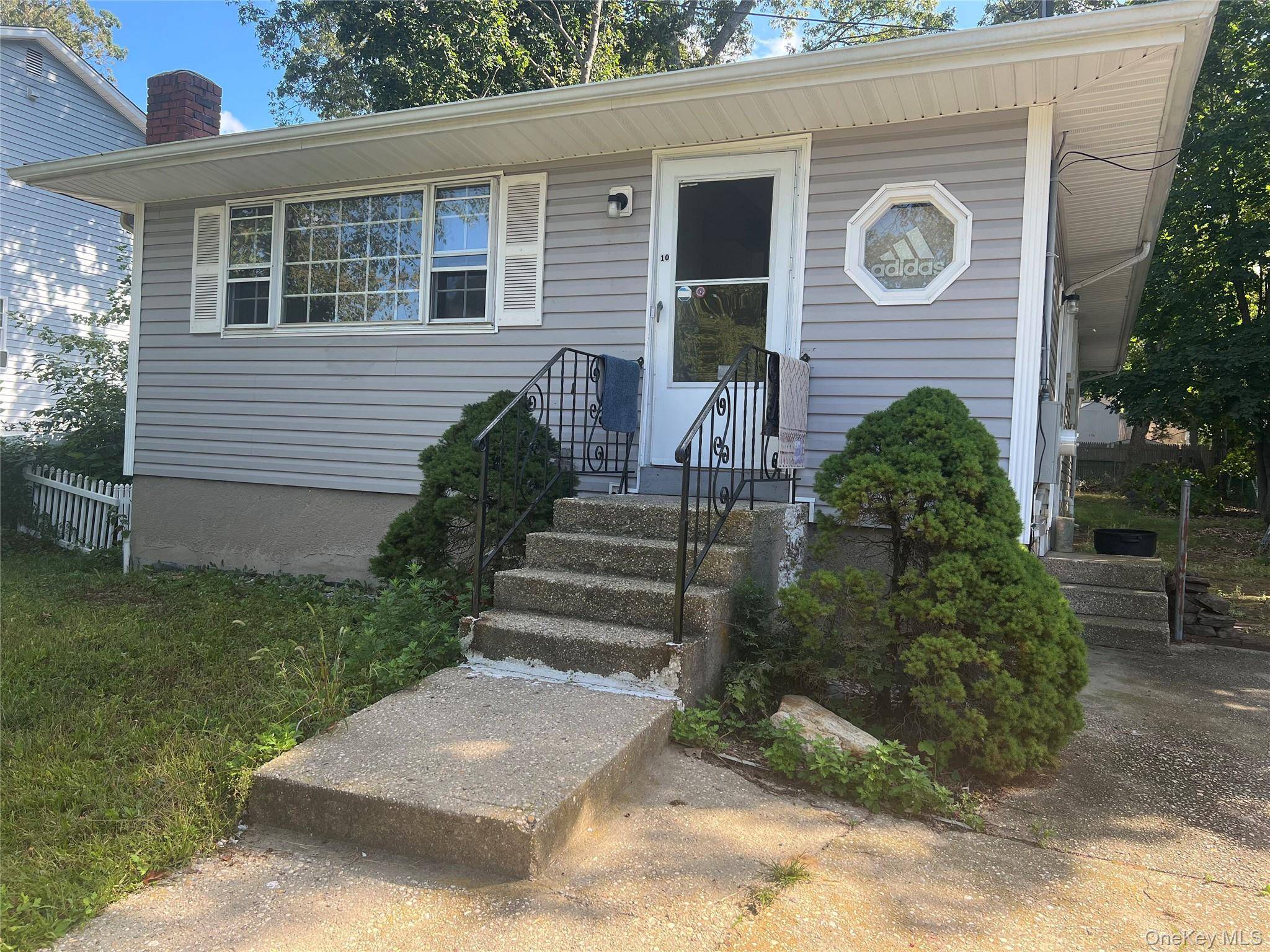 Welcome To This Move In Condition Ranch With Tons Of Long Term Potential.