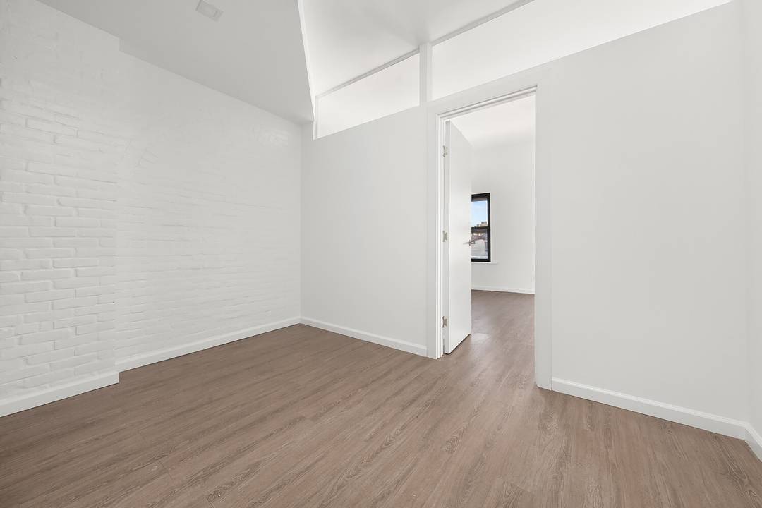 Discover the character and comfort of 119 South Street, a thoughtfully designed 1 bedroom residence that captures the timeless appeal of the Seaport district.