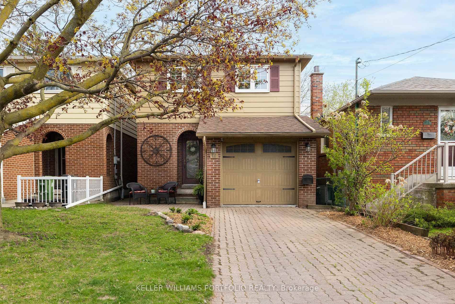 Welcome to 11 Craiglee Drive a rare blend of space, light, and opportunity.