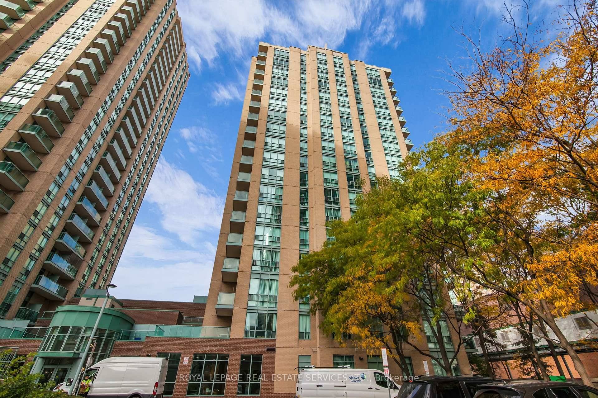 In the high demand Yonge and Finch neighbourhood, this bright, spacious one bedroom unit is perfect for your next home.