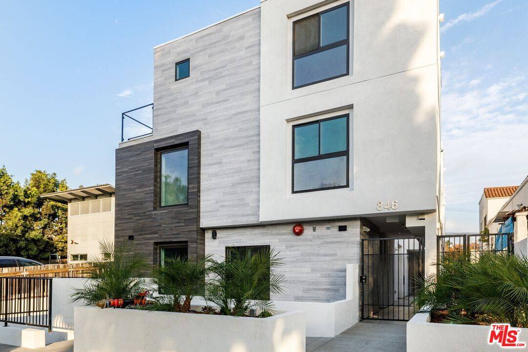 846  N Alta Vista Blvd 3BR Hollywood Hills East La