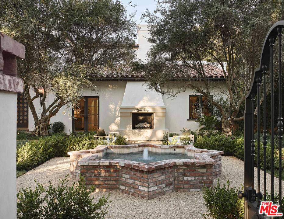 624 N Arden Dr 7BR Beverly Hills Post Office | B.H.P.O. La