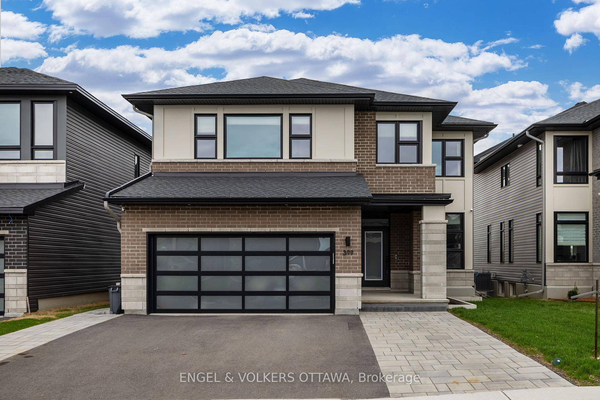 Welcome to 399 Longworth, a 2024 built Urbandale masterpiece where modern elegance seamlessly blends with timeless comfort.
