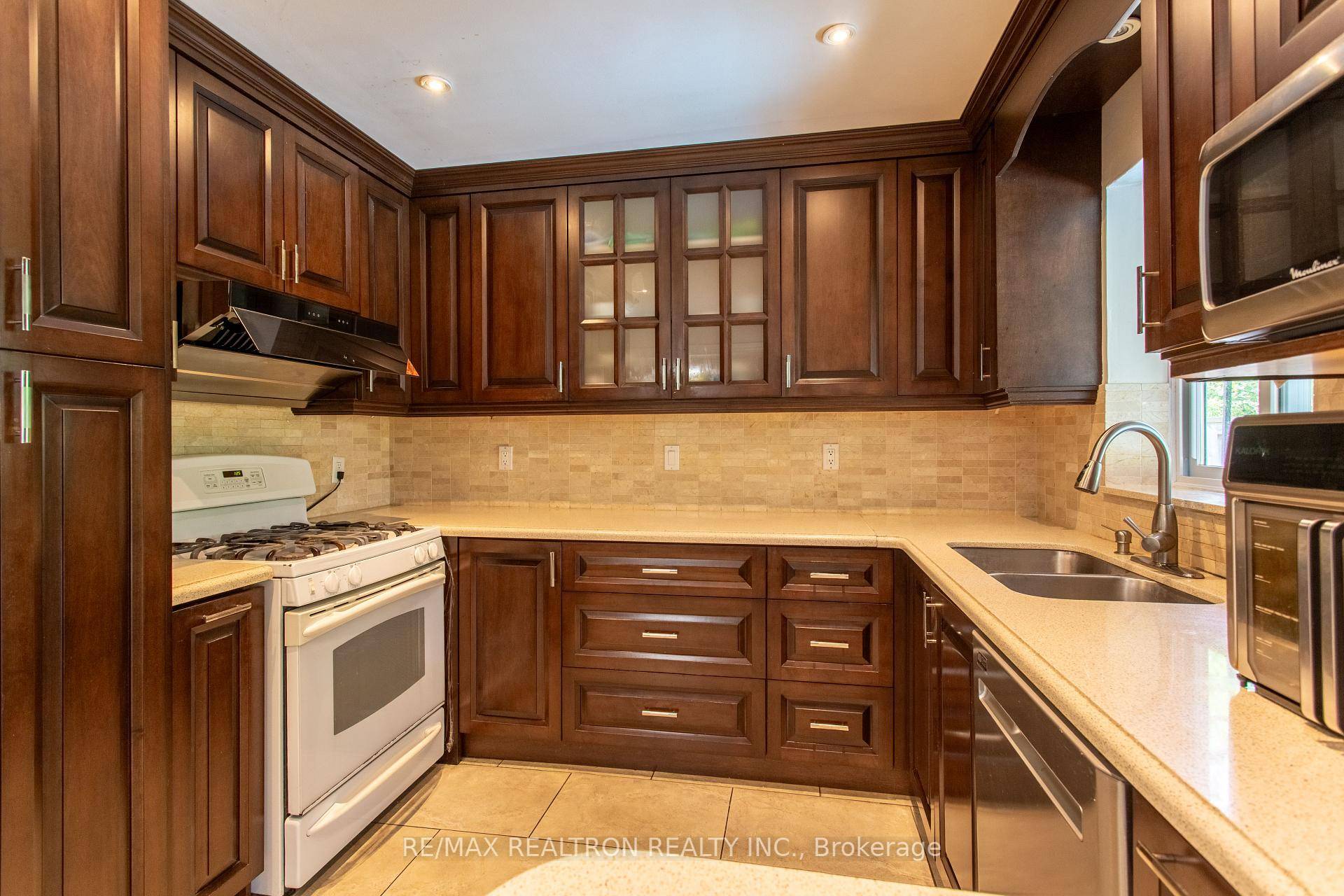 Welcome to this well maintained, family friendly 4 bedroom home, ideally located in the highly sought after Raymerville neighborhood.