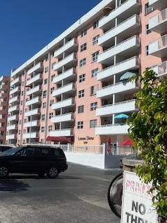 Great Beach living ! Motivated Seller !
