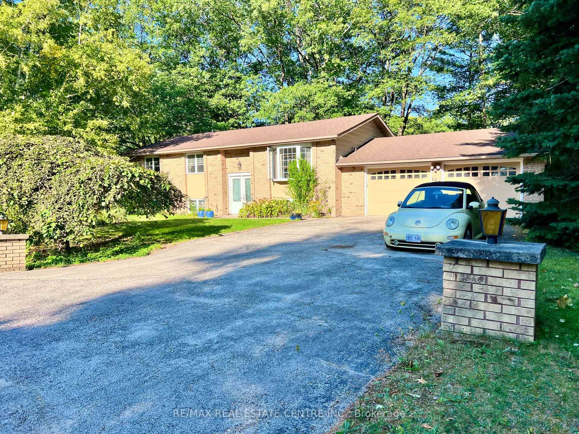 Welcome to this beautifully updated 3 1 bedroom raised bungalow nestled on a massive 110 x 141ft fully fenced lot in a quiet, family friendly neighborhood.
