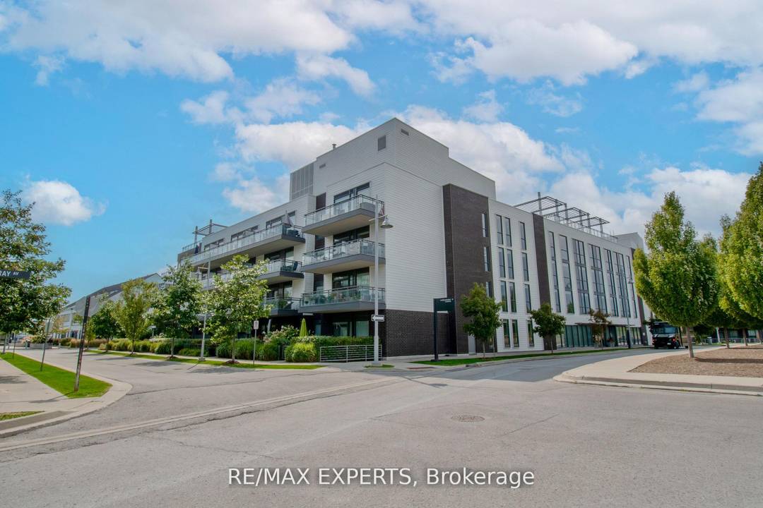 Welcome to your dream getaway in the heart of Friday Harbour Resort !