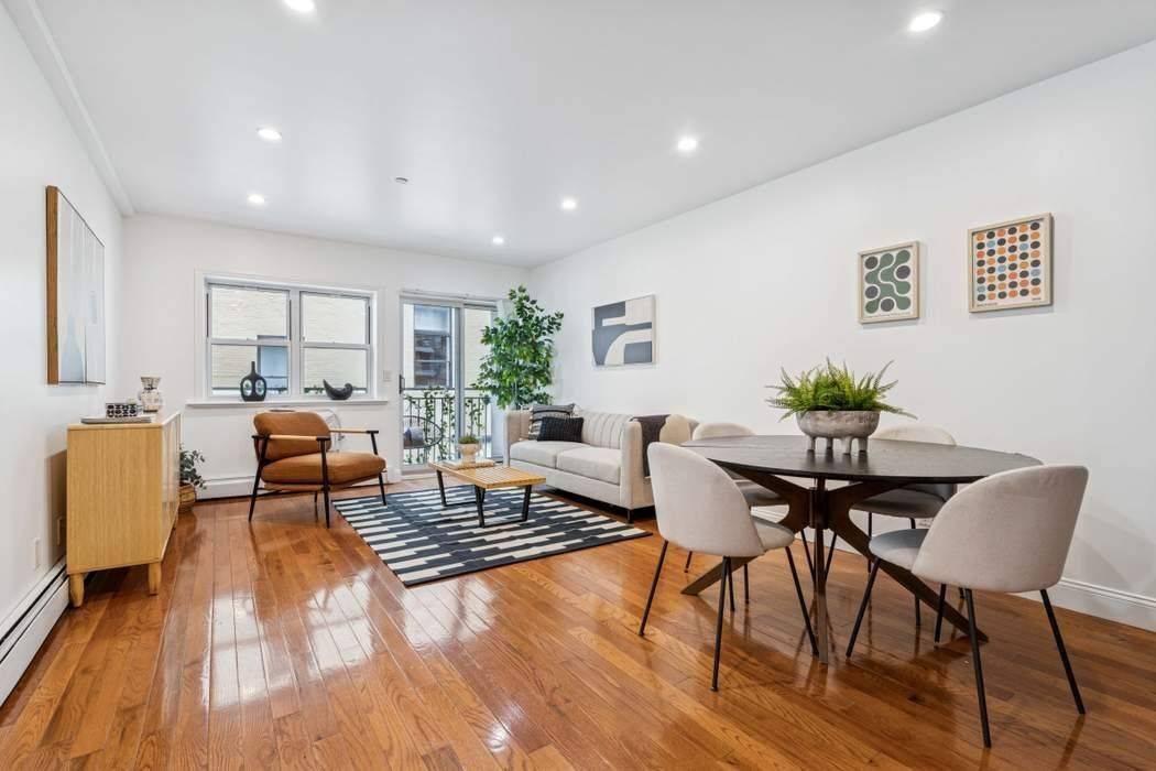 Elegant 2BR 2BA Residence with Private Terrace in Queens Plaza, LIC Experience refined living in this spacious 2 bedroom, 2 bathroom home, perfectly situated on a quiet, tree lined street ...