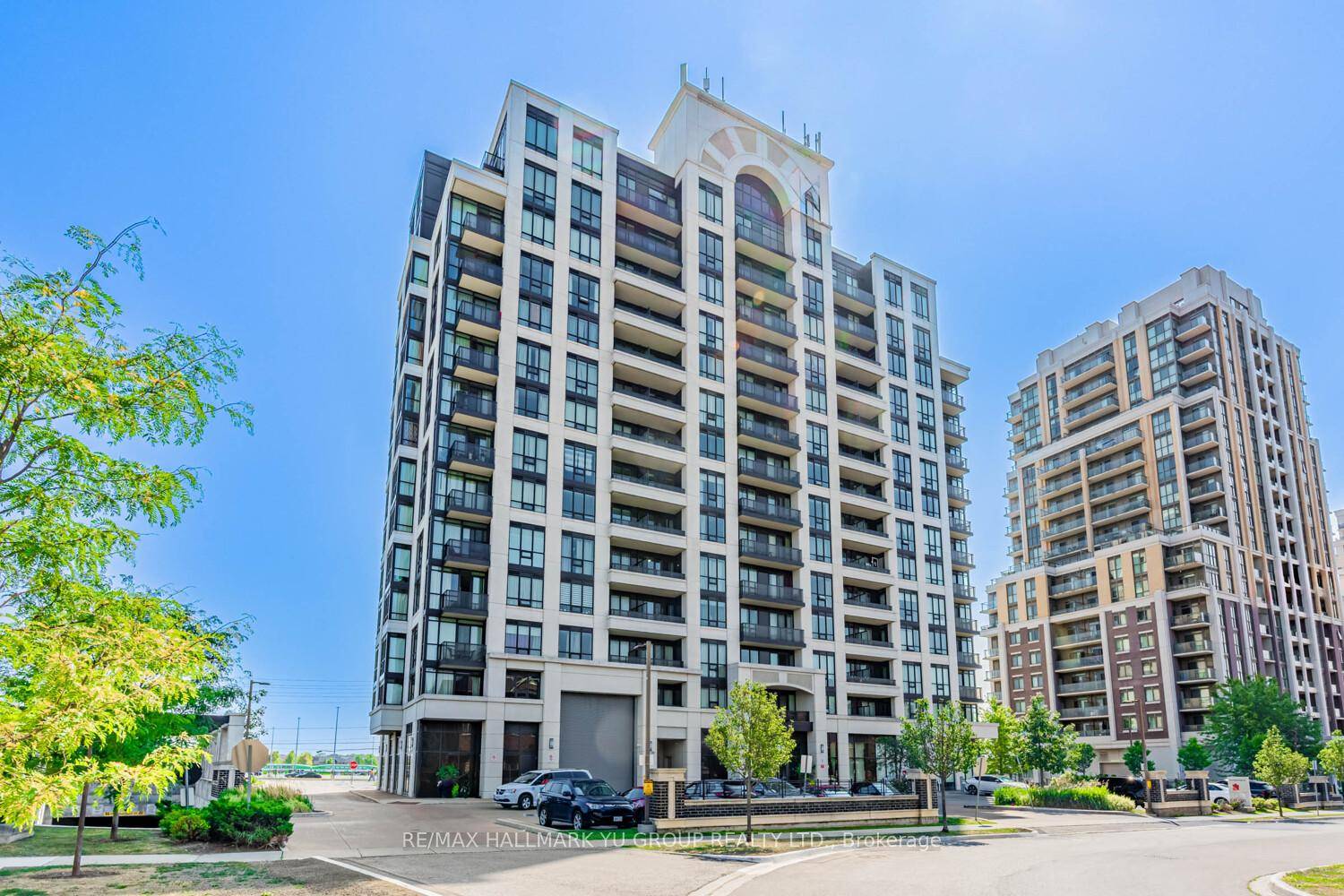 Rare lower penthouse 2 bedroom, 2 bath condo with soaring 10 foot ceilings, 1 parking space, and a private balcony to enjoy a desirable west view of evening sunsets over ...